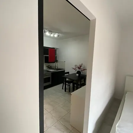 Comfortable Flat - Separate Bedroom
